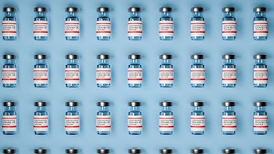 Por tres razones - La vacuna española que para la transmisión de la covid19 - Escuchar ahora