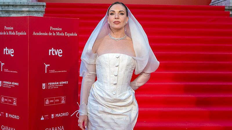 Los mejores looks de la alfombra roja de los Premios Academia de la Moda Española