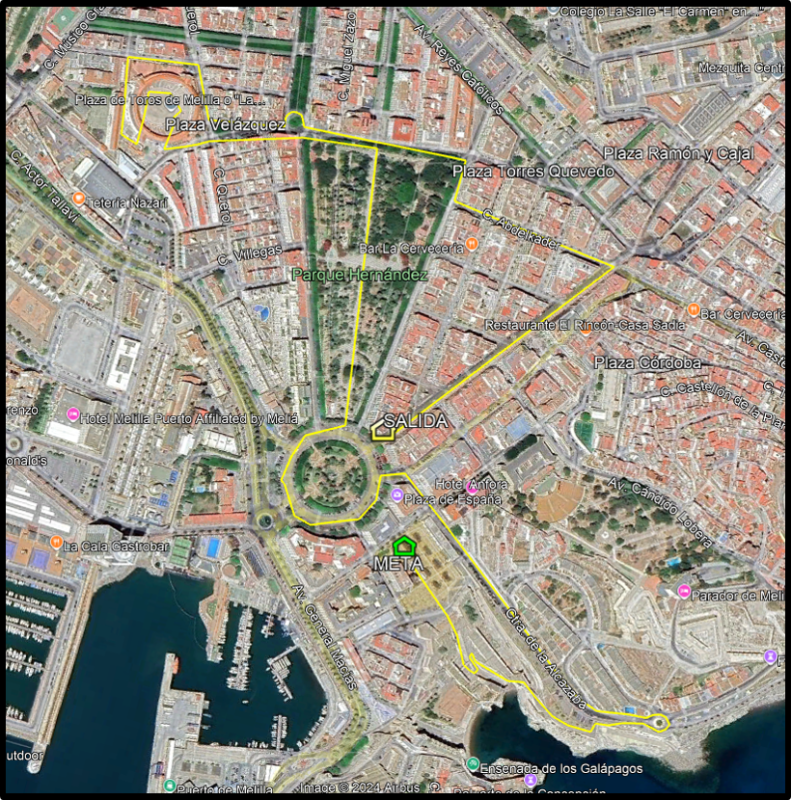 Un mapa de Melilla, España, presenta un recorrido amarillo que comienza en una rotonda y se dirige hacia el Parque Hernández, pasando por diferentes puntos de interés, finalizando cerca de la costa.