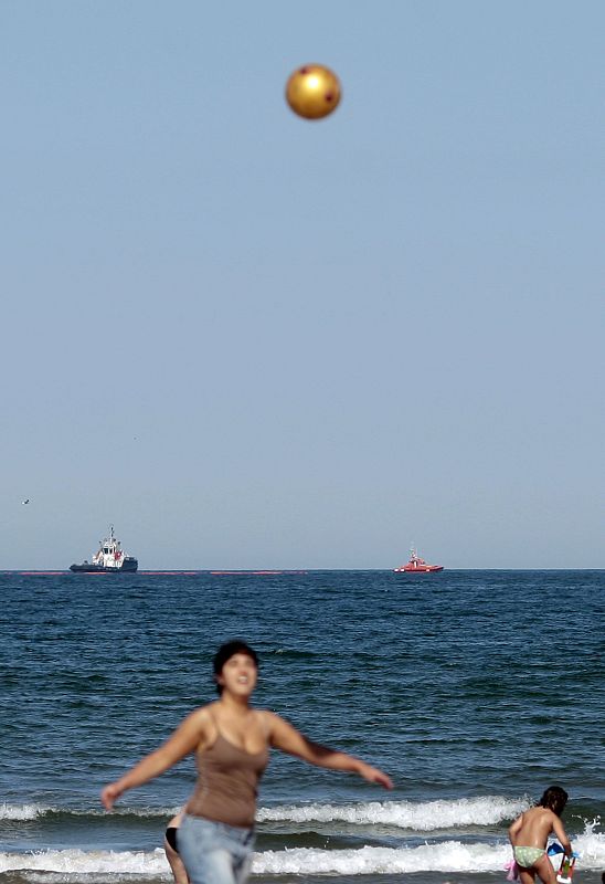 Mancha de fuel en Valencia