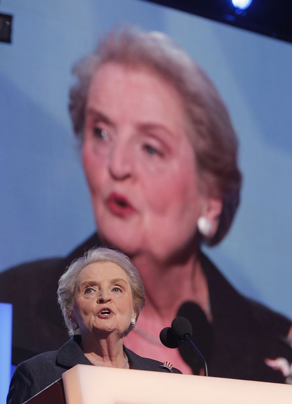 Madeleine Albright, quien fuera secretaria de Estado de EE. UU., ha intervenido en la Convención demócrata que se celebra en Denver.