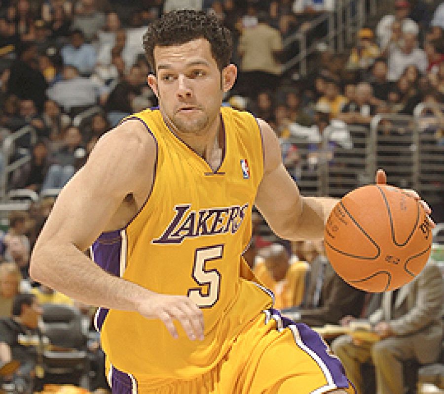 El base de los Lakers Jordan Farmar acompañará a Pau Gasol en la serie de ficción estadounidense Numb3ers.