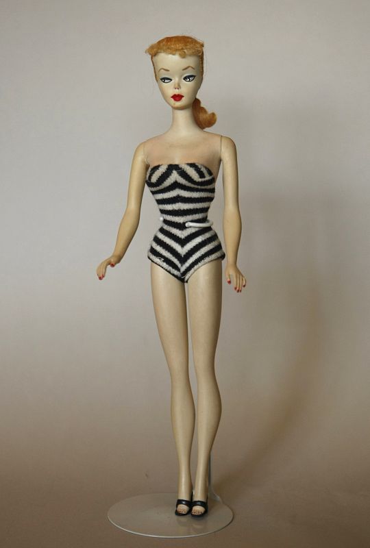Barbie 50 años: La primera muñeca de 1959