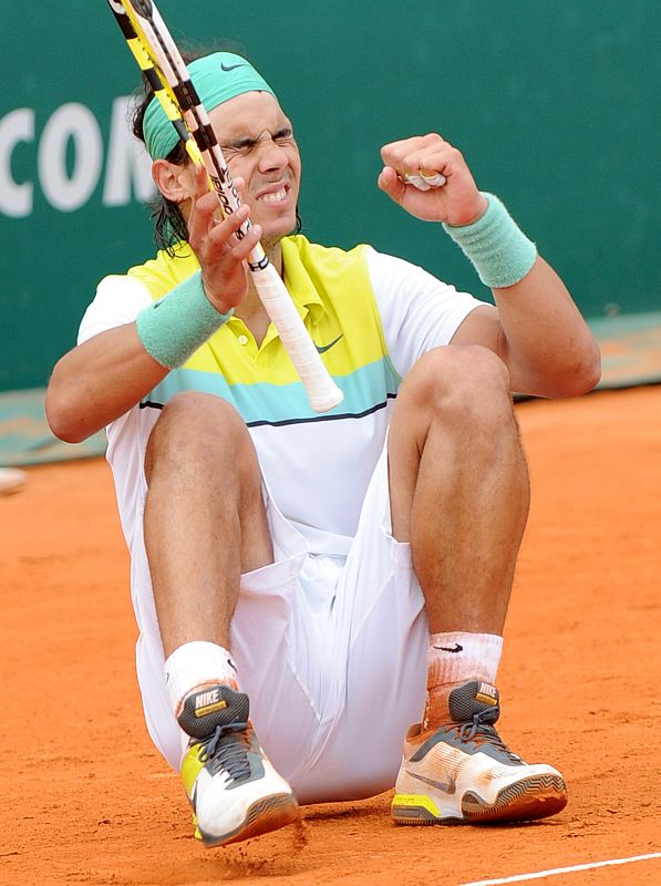 Nadal celebra la victoria conseguida frente al serbio Novak Djokovic.