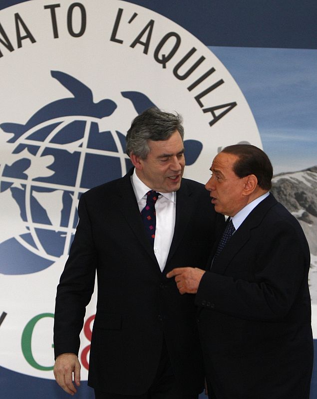 Gordon Brawn y Silvio Berlusconi