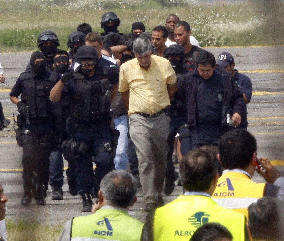 En un principio se especuló con que había varios secuestradores a bordo.