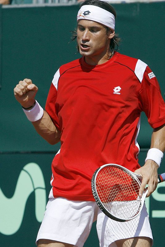 Ferrer celebra la consecución de un tanto durante el partido.
