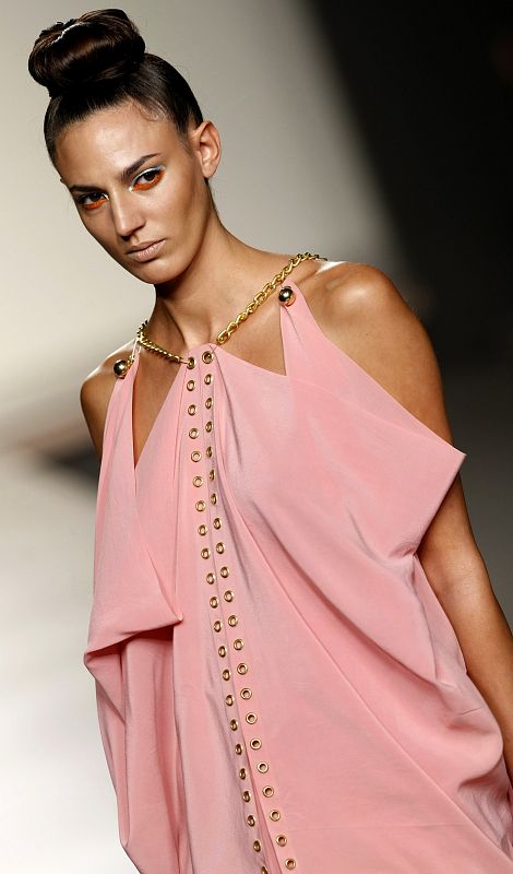 Modelo de Anke Schlöder en Madrid Cibeles Fashion WeekCIBELES-MODA