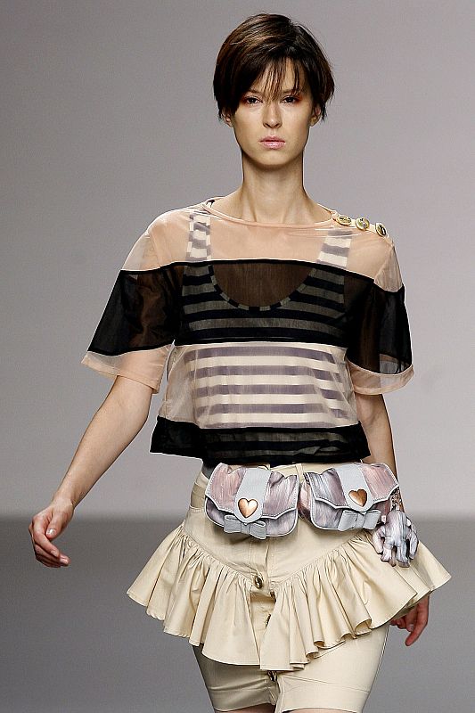Modelo de El Delgado Buil en Cibeles Madrid Fashion Week