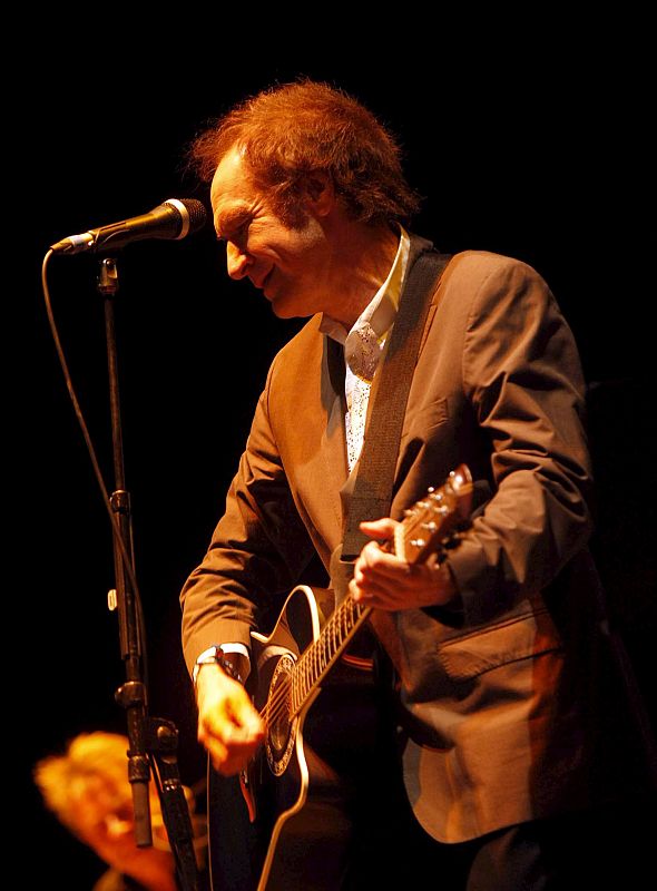 RAY DAVIES