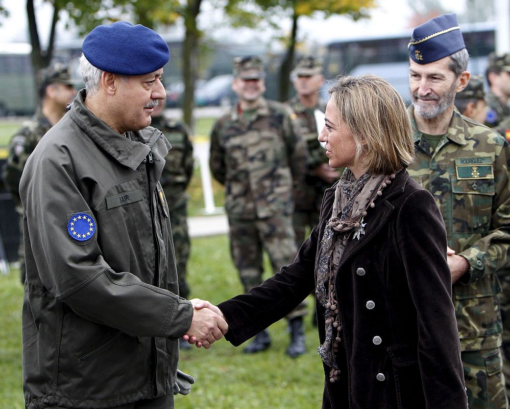 MINISTRA DE DEFENSA EN BOSNIA