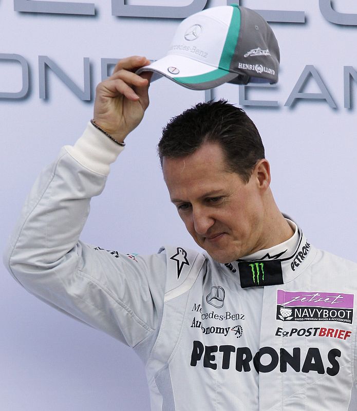 El piloto de Mercedes, Schumacher, durante la presentación del equipo para 2011.
