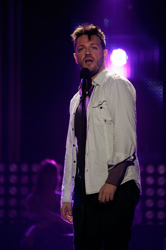 Sergi Albert canta 'Hold me now'