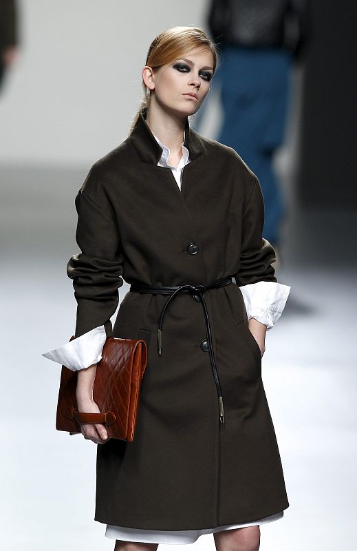 DESFILE DE ANGEL SCHLESSER
