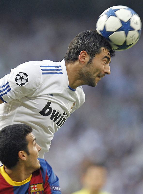 REAL MADRID - F. C. BARCELONA