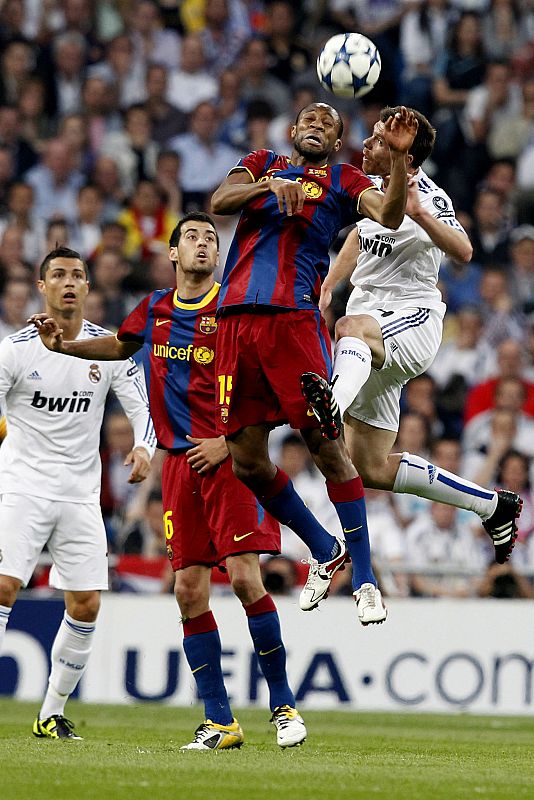 REAL MADRID - F. C. BARCELONA