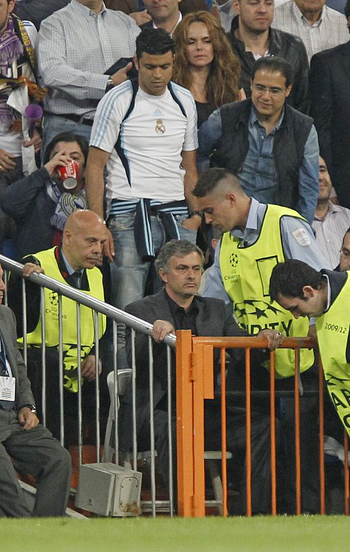 REAL MADRID - F. C. BARCELONA