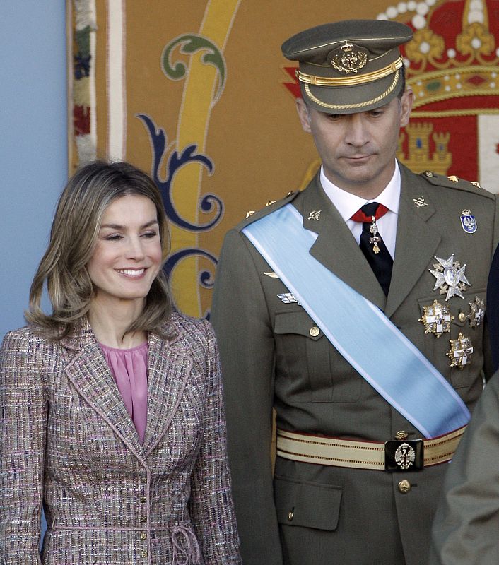 Los Príncipes de Asturias en el desfile