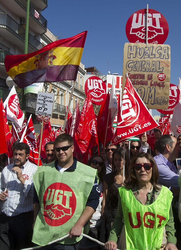MANIFESTACIÓN CONTRA LA REFORMA LABORAL EN SEVILLA