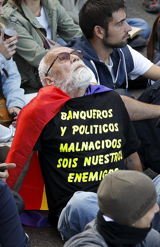 MÁS DE MIL PERSONAS SE CONCENTRAN CERCA DEL CONGRESO Y CORTAN EL TRÁFICO