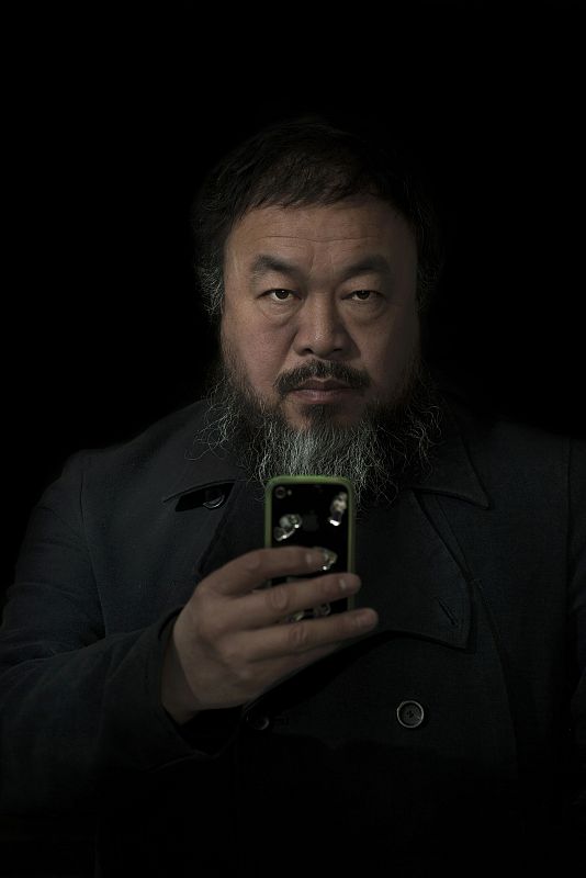 El artista Ai Wei Wei, en Pekín. Este retrato de Ai Stefen Chow, de Malasia, le ha valido el segundo premio en la categoría de Retratos