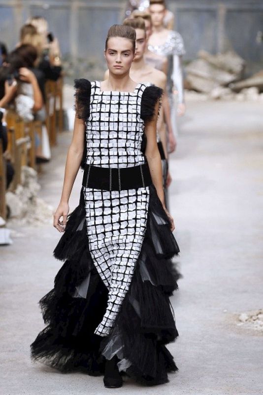 Desfile de Chanel. Alta costura de París