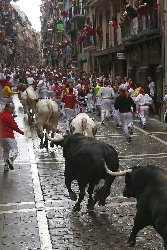 TERCER ENCIERRO CON TOROS DE LA GANADERÍA DE VICTORIANO DEL RÍO CORTÉS