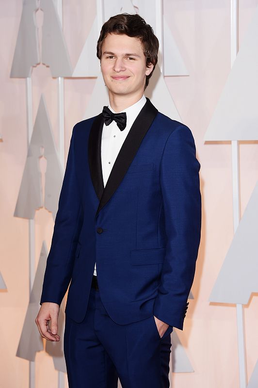 El actor Ansel Elgort a su llegada a los premios