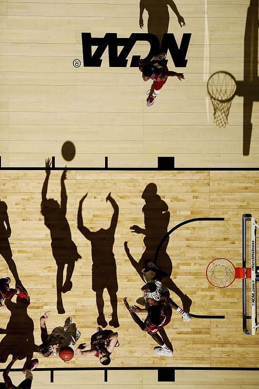 Fotografía ganadora del segundo premio individual de la categoría de deportes de la 59 edición del World Press Photo, tomada por el fotógrafo estadounidense Greg Nelson de Sports Illustrated