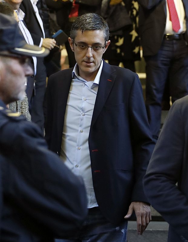 El diputado socialista Eduardo Madina llega al Congreso.