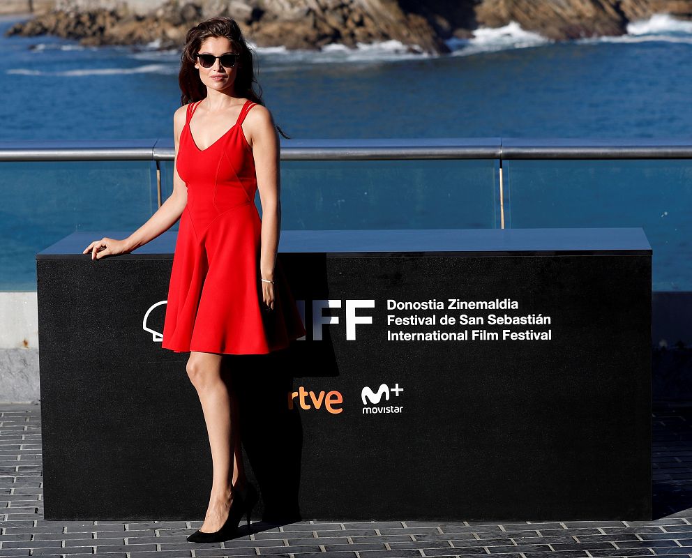 La actriz Laetitia Casta durante la presentación de 'L'Homme Fidèle', que compite en la sección oficial del festival