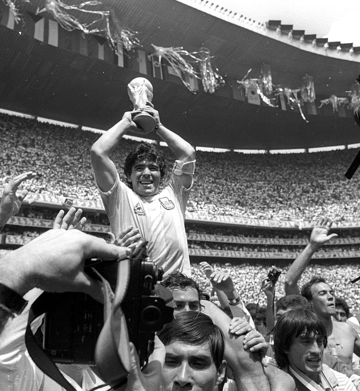 El astro se coronó a los 25 años campeón del mundo con la albiceleste en México de 1986.