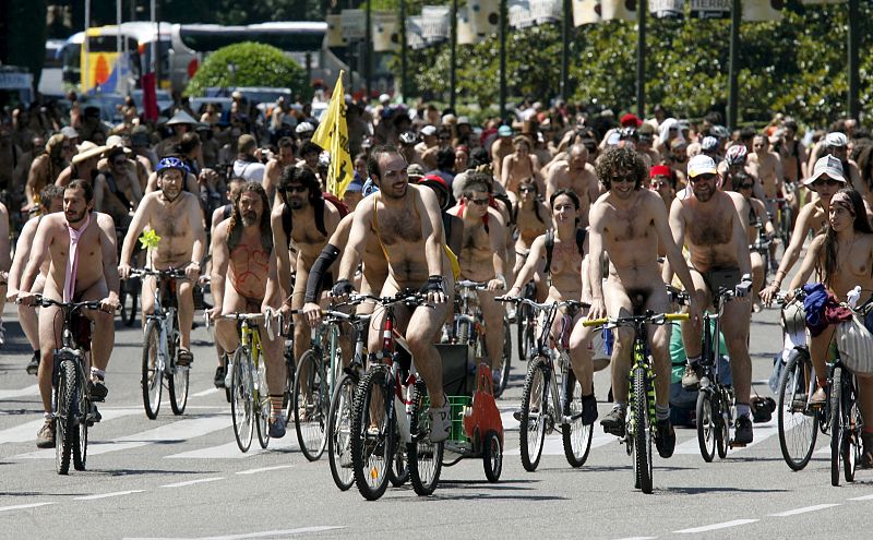 Marcha Ciclonudista