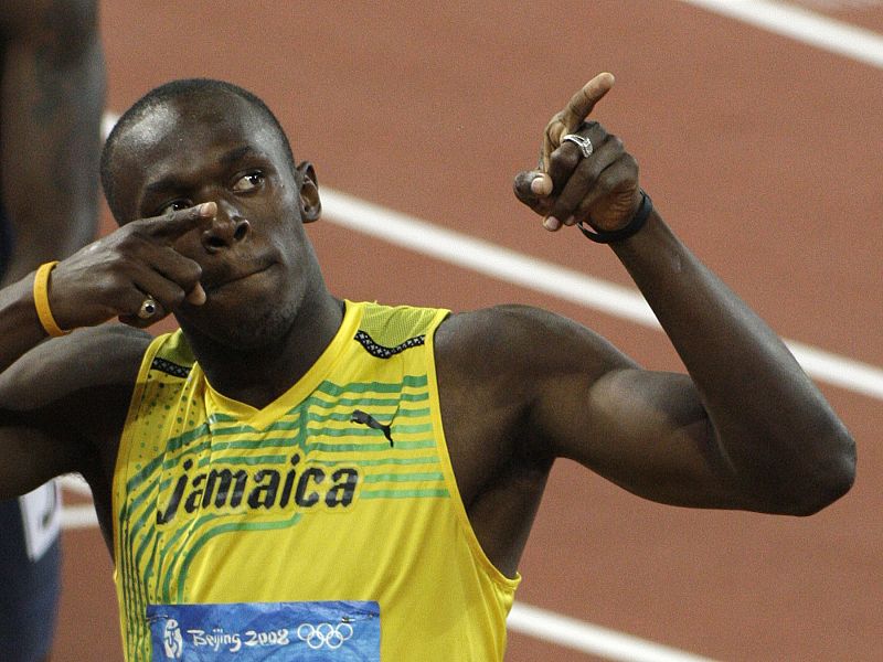 Usain Bolt gana el oro de los 100 metros y de los 200
