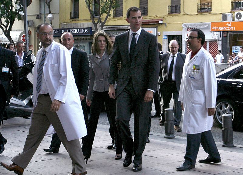 Los Príncipes de Asturias visitan el Hospital de La Princesa