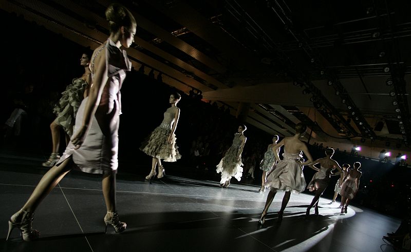 Desfile de la colección de Hannibal Laguna para la temporada Primavera-Verano 2009 presentada en la Madrid Cibeles Fashion Week.
