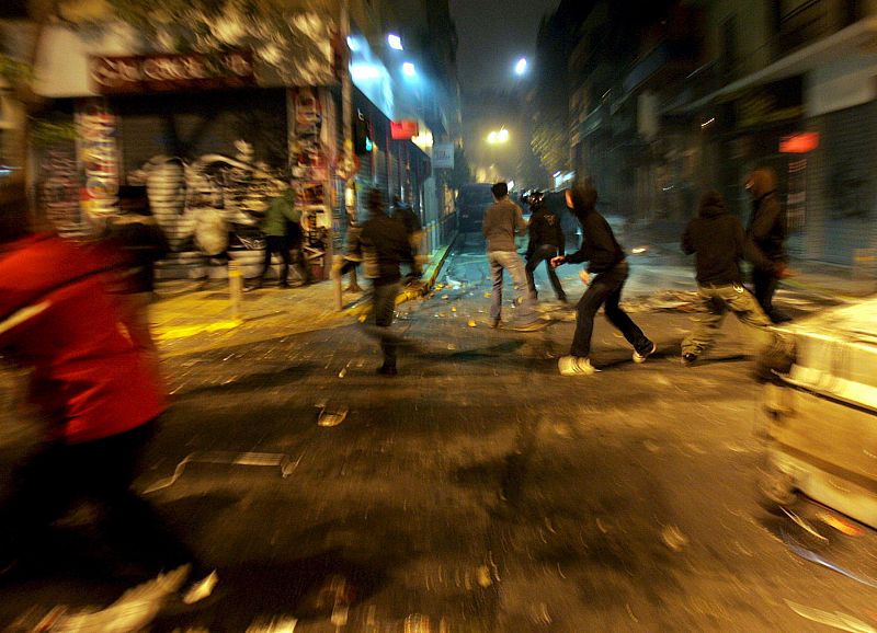 DISTURBIOS EN GRECIA TRAS LA MUERTE DE UN JOVEN DE 15 AÑOS