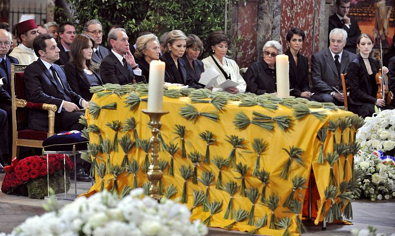 Muere Yves Saint-Laurent