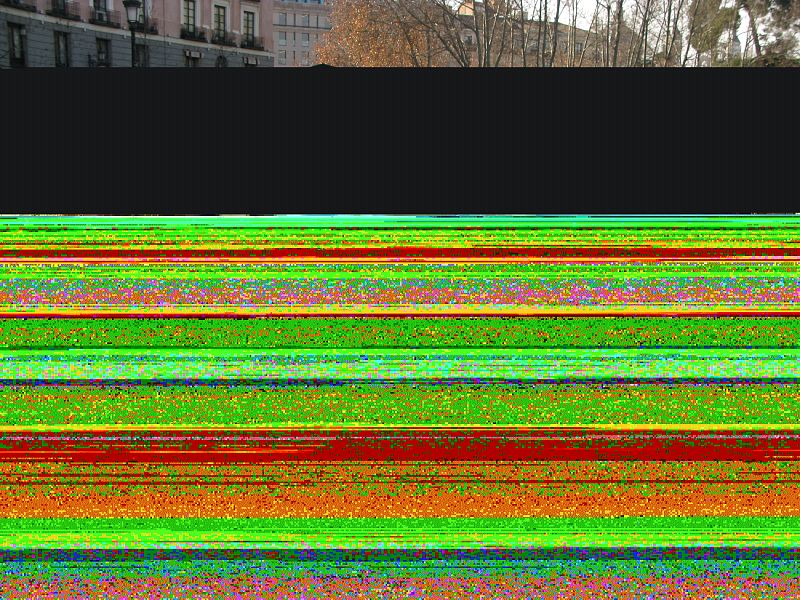 La vaca reportero se encuentra situada en la puerta principal del Parque del Retiro