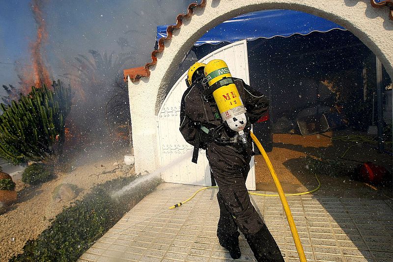 INCENDIO EN LA NUCIA, ALICANTE