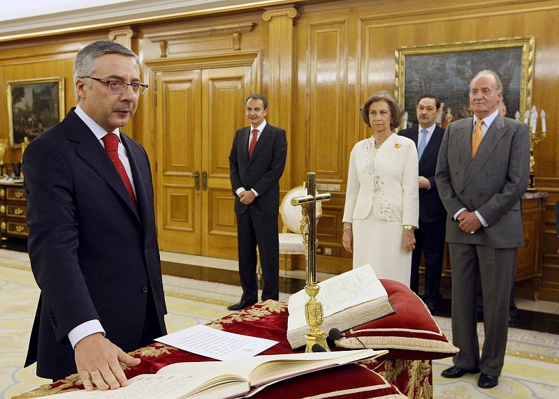 ACTO DE PROMESA DE LOS NUEVOS MIEMBROS GOBIERNO