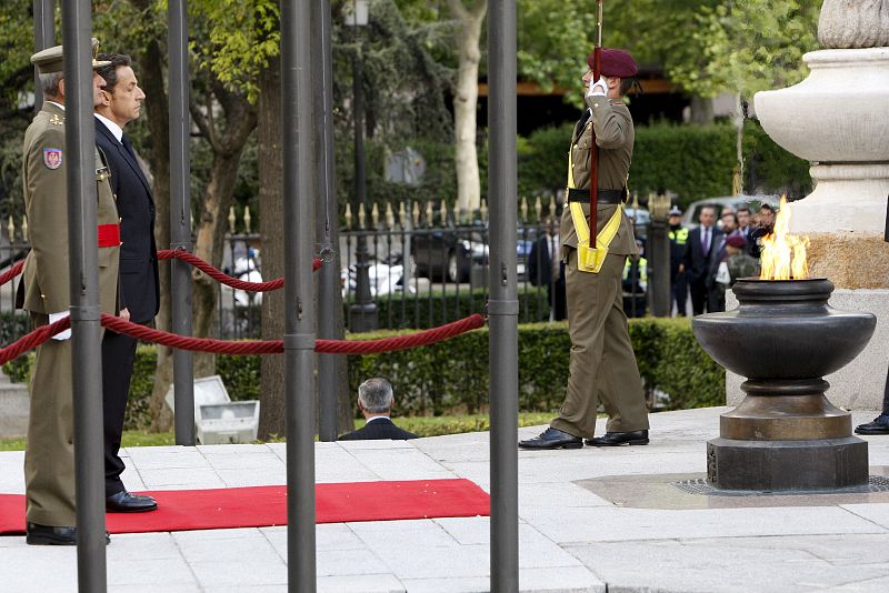 En el Monumento a los Caídos por España están depositadas las cenizas de quienes se alzaron en armas contra los franceses el 2 de mayo de 1808.