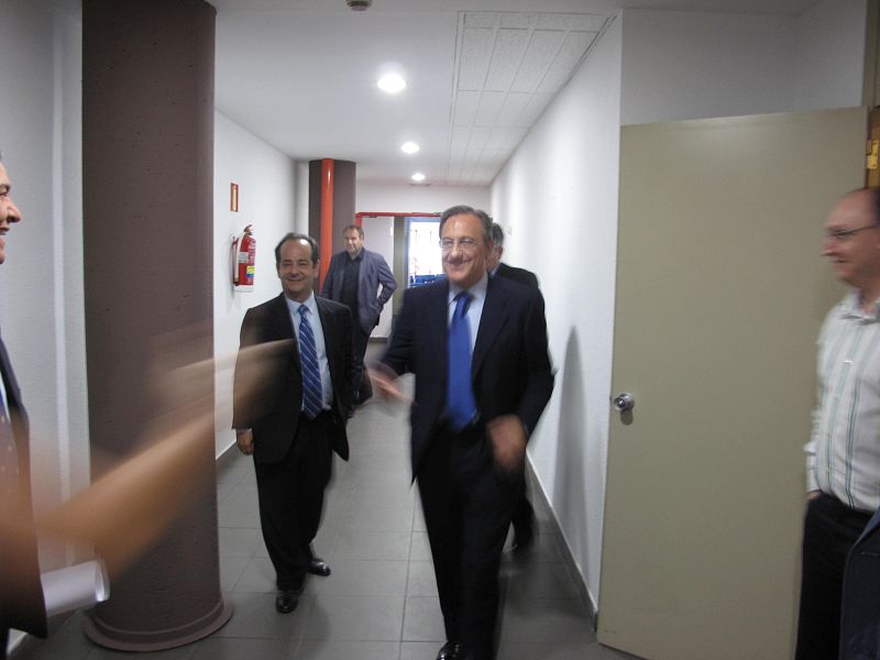 Florentino Pérez llega al plató de 59 segundos.