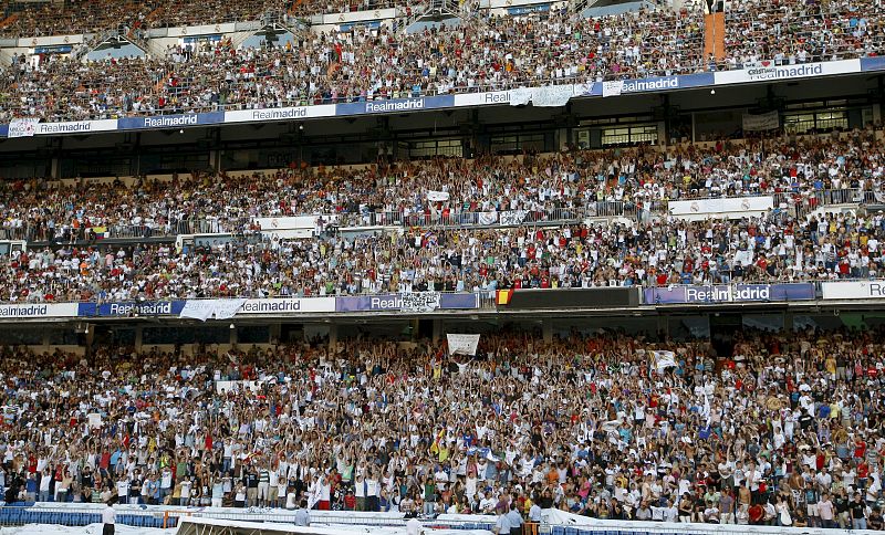El Bernabéu se ha llenado para recibir al jugador más caro de la historia.