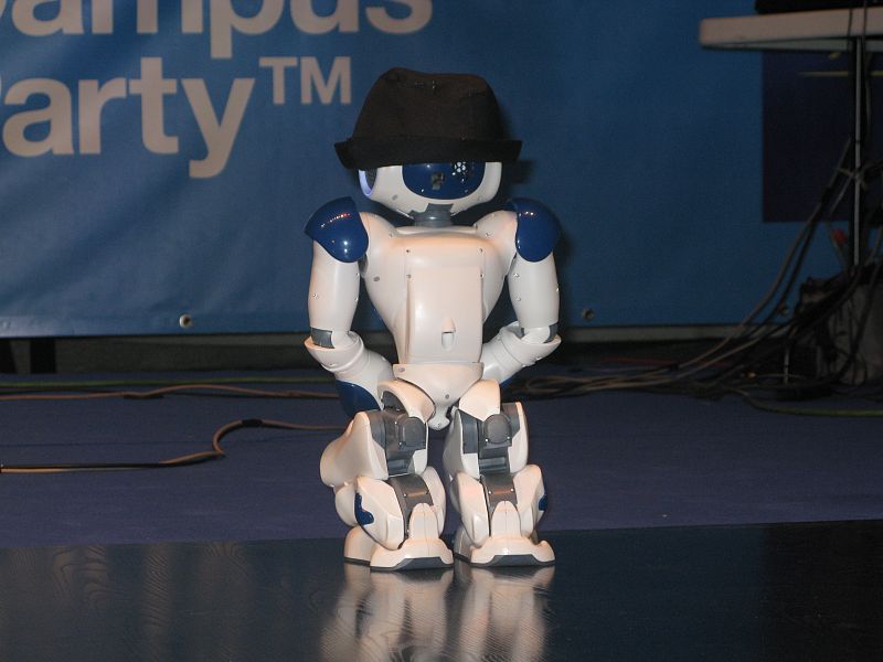 Un robot ha homenajeado a Michael Jackson minutos antes de la cuenta atrás a ritmo de Billy Jean