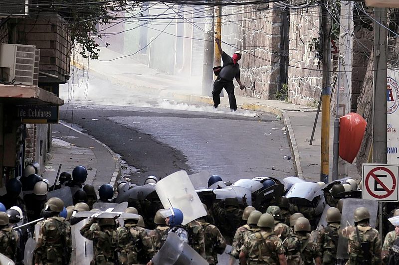 SEGUIDORES DE ZELAYA VUELVEN A LAS CALLES