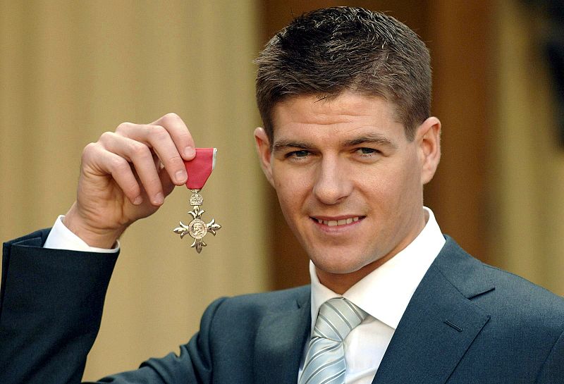 En 2007, Gerrard fue galardonado con la Medalla de la Orden del Imperio Británico