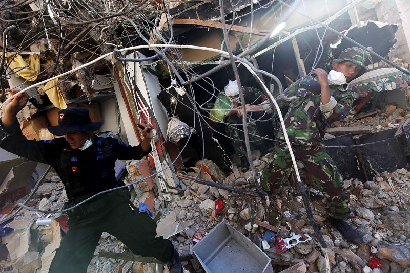 INDONESIA - TERREMOTO