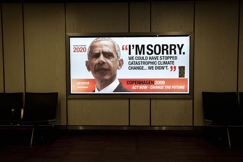 El mensaje de Greenpeace también se dirige a Barack Obama. Así ve la ONG al presidente de los EE.UU. en el año 2020, cuando ya no se pueda hacer nada contra el cambio climático.