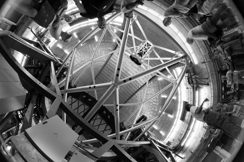 Accésit categoría General dotado con 1.000 ¿. Gran Telescopio Canarias. Fotografía realizada durante una de las visitas que se hacen para el público en general y que cumplen una maravillosa función didáctica, gracias, entre otras cosas, al interés qu